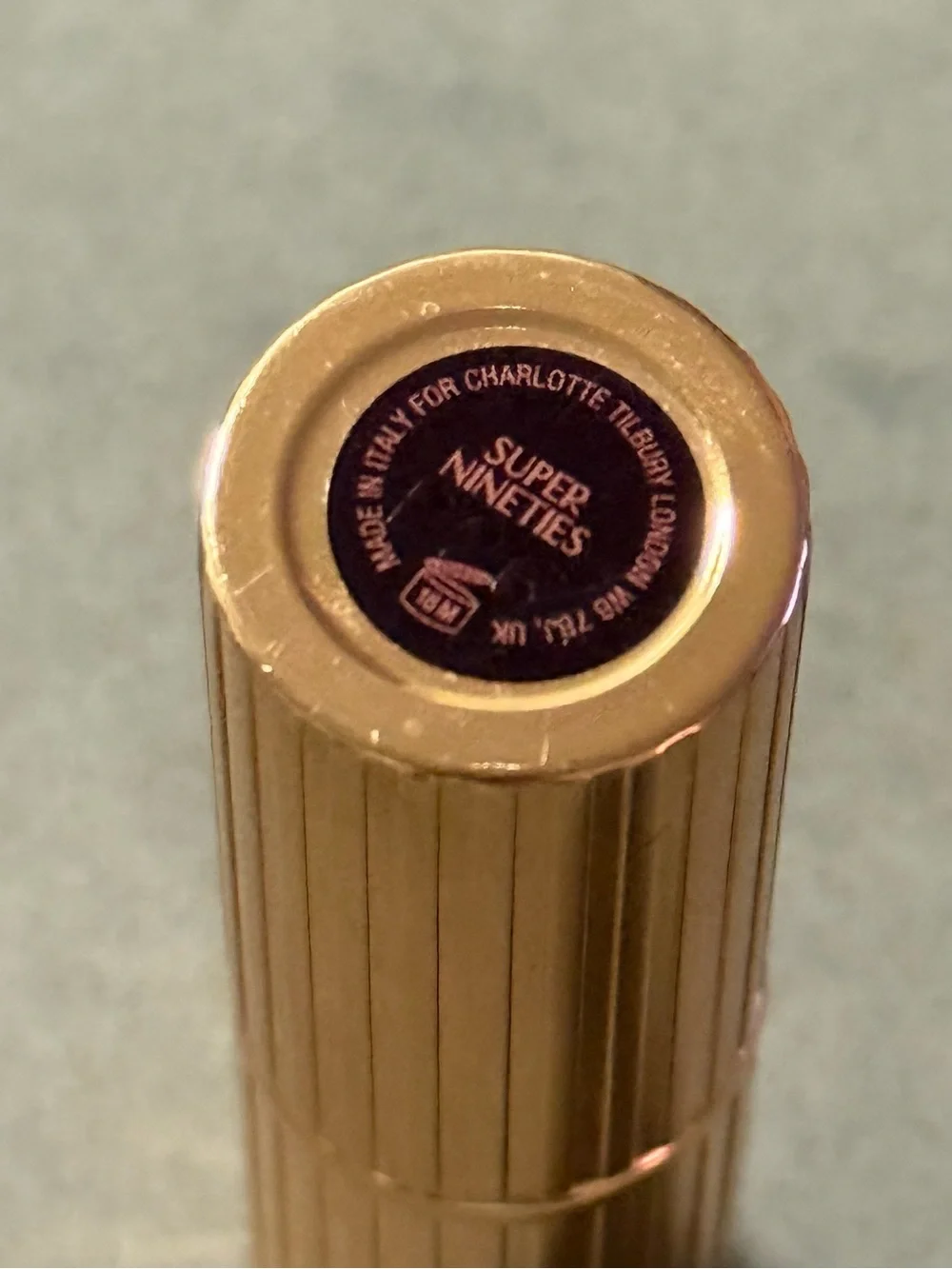 Charlotte Tilbury super 90s lipstick